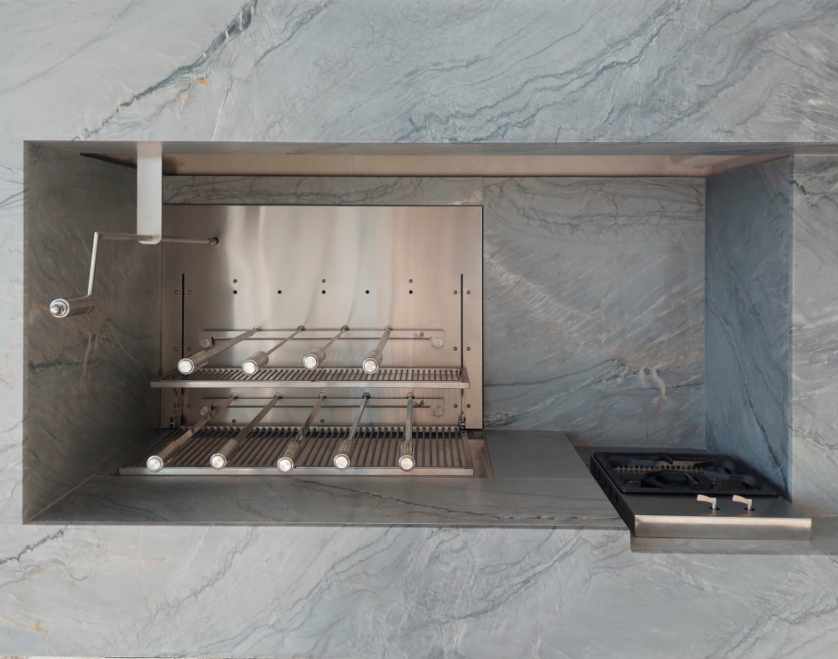 churrasqueira rotativa a carvão linha Evolution