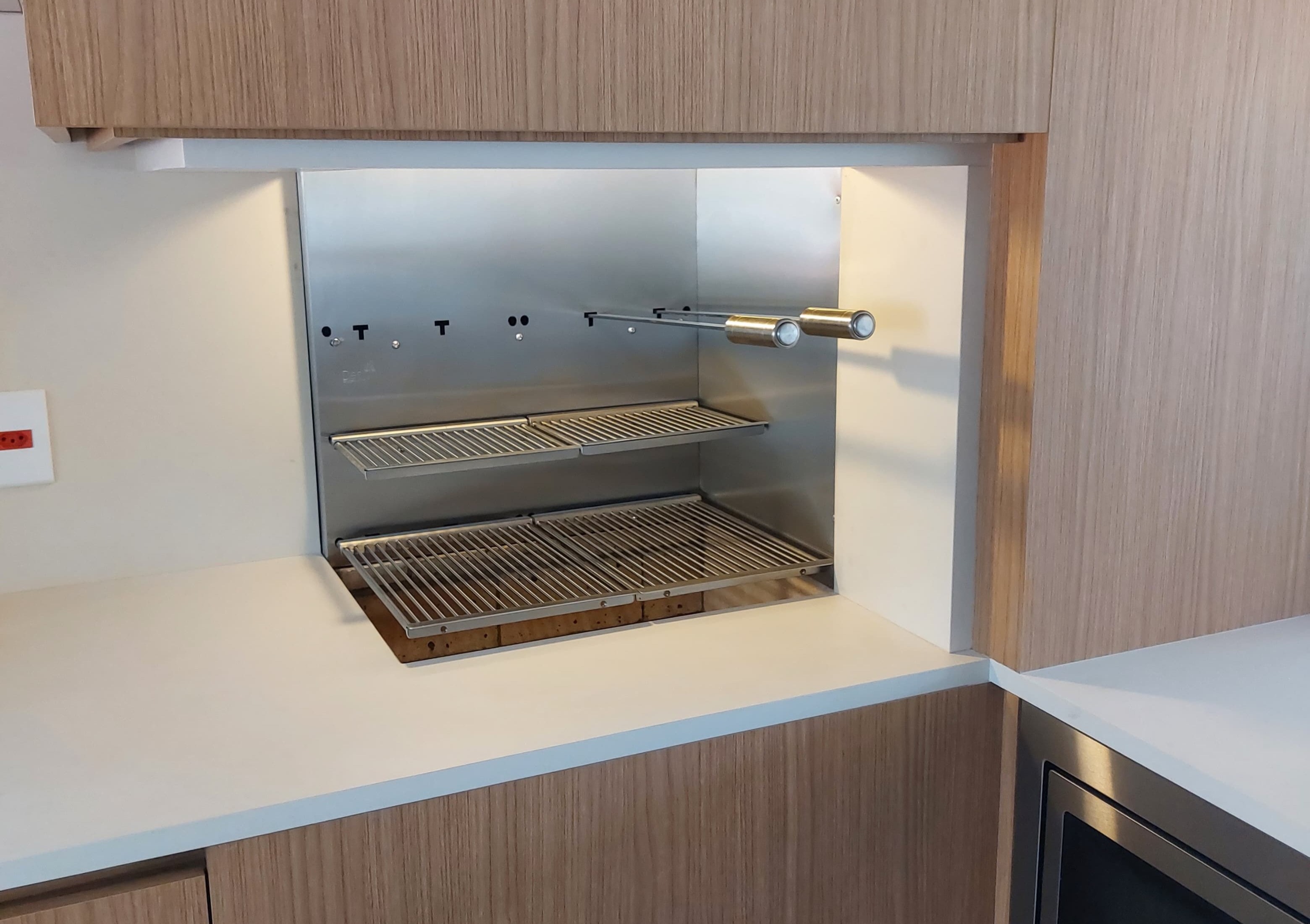 suporte para espetos